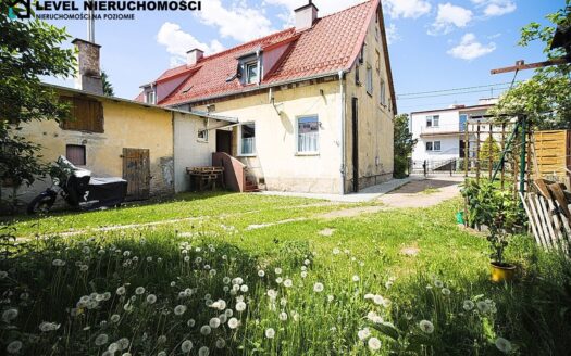 Trzypokojowe mieszkanie z ogródkiem