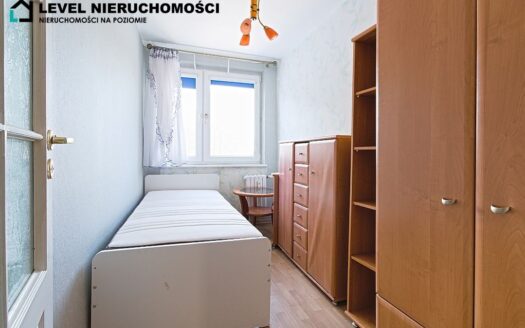 Mieszkanie czteropokojowe na parterze