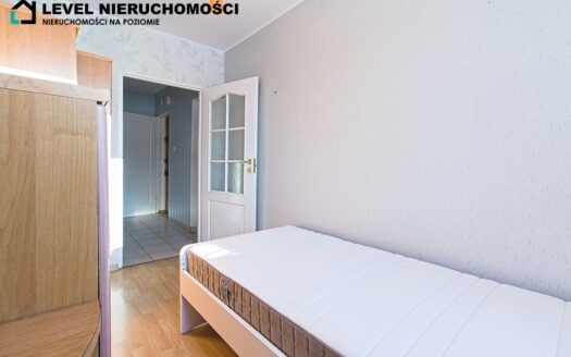 Mieszkanie czteropokojowe na parterze