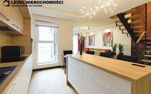 Dwupoziomowy apartament Regal Park