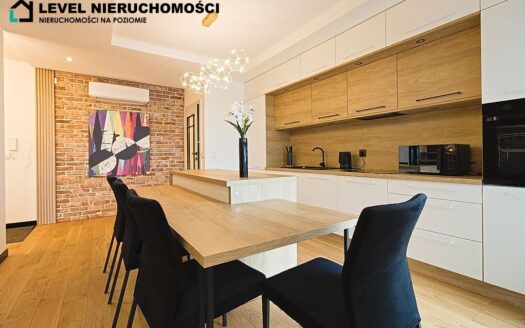 Dwupoziomowy apartament Regal Park