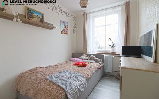 Czteropokojowe mieszkanie z ogródkiem